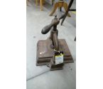 PRESSE ACIER A RELIER