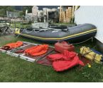 BOOT MET TRAILER ZODIAC MOTOR 25PK